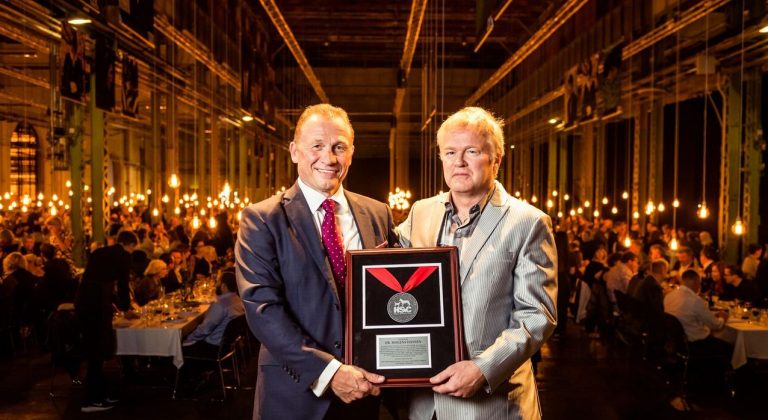 2 Veterinarians Recognized for Service to Others