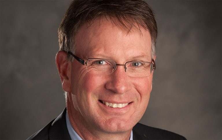 Iowa State chooses MSU’s Grooms as veterinary dean