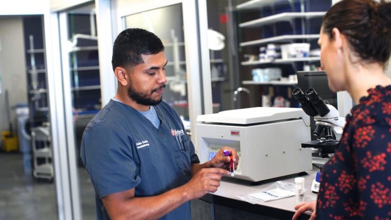 Texas clinic encourages clients to watch and learn