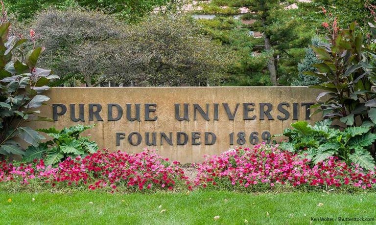 Purdue to open National Academy for Veterinary Medicine