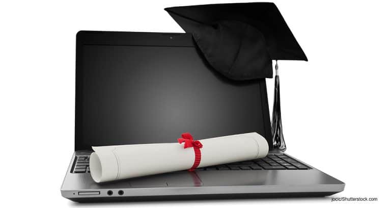 Graduating veterinary technicians can celebrate online